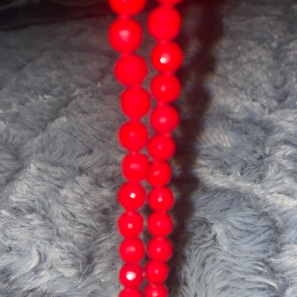 MCM vintage red faceted glass bead double strand choker necklace 13 inches - Picture 8 of 11